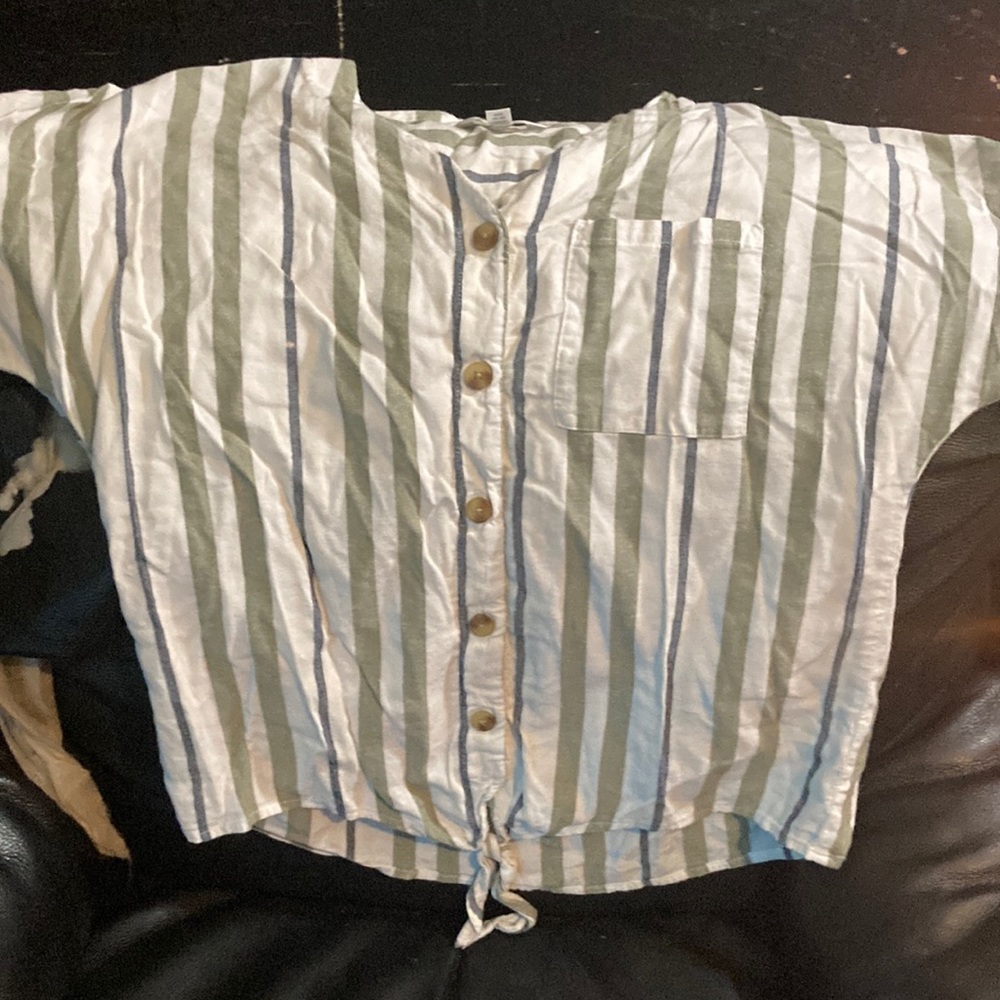 Time and tru woman’s top green blue and white straight brown buttons